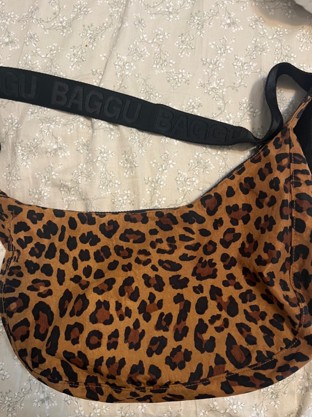 BAGGU Leopard-Print Crescent Shoulder Bag in Brown and Black